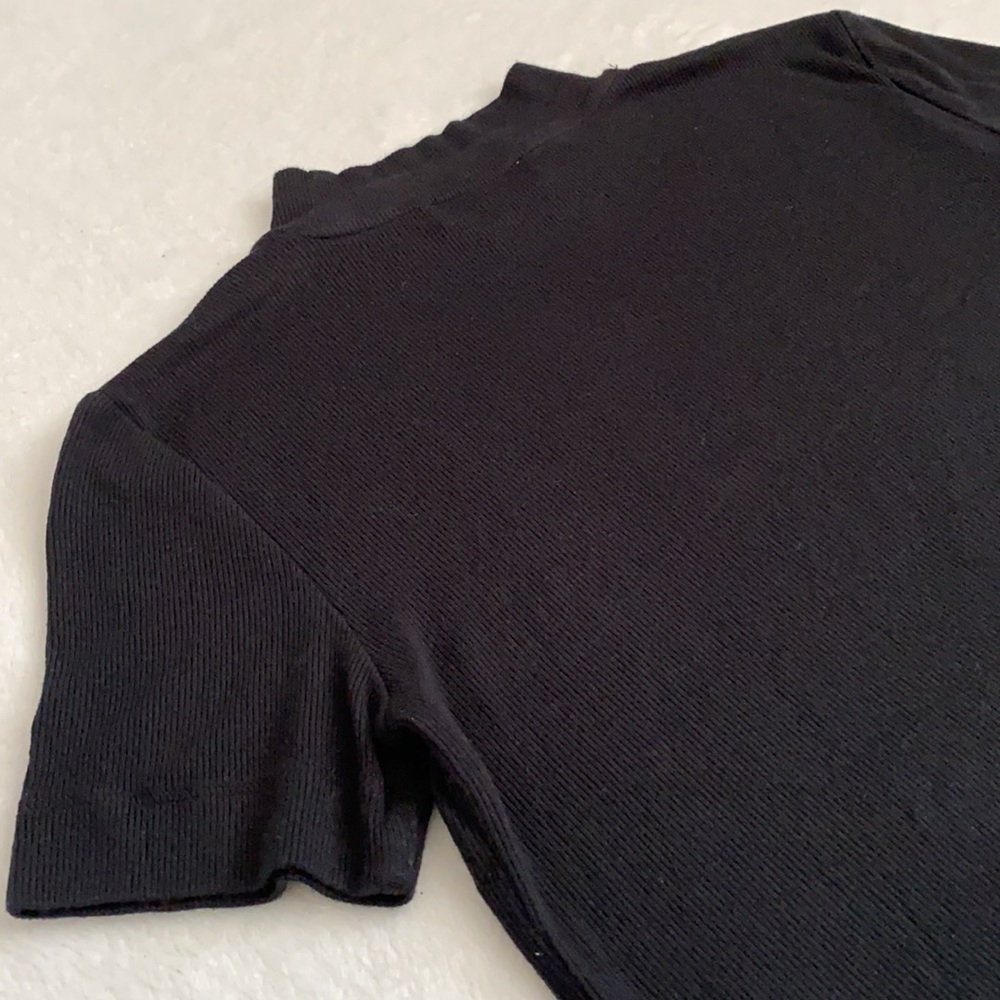 {Aritzia} Babaton | Mockneck Ribbed Cropped Short Sleeve Contour Tee Black (XS) - Picture 9 of 12